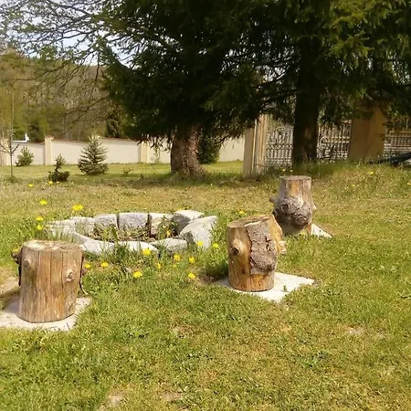 Zamecek Zdiky - Knizeci Lejlighed Bujanov